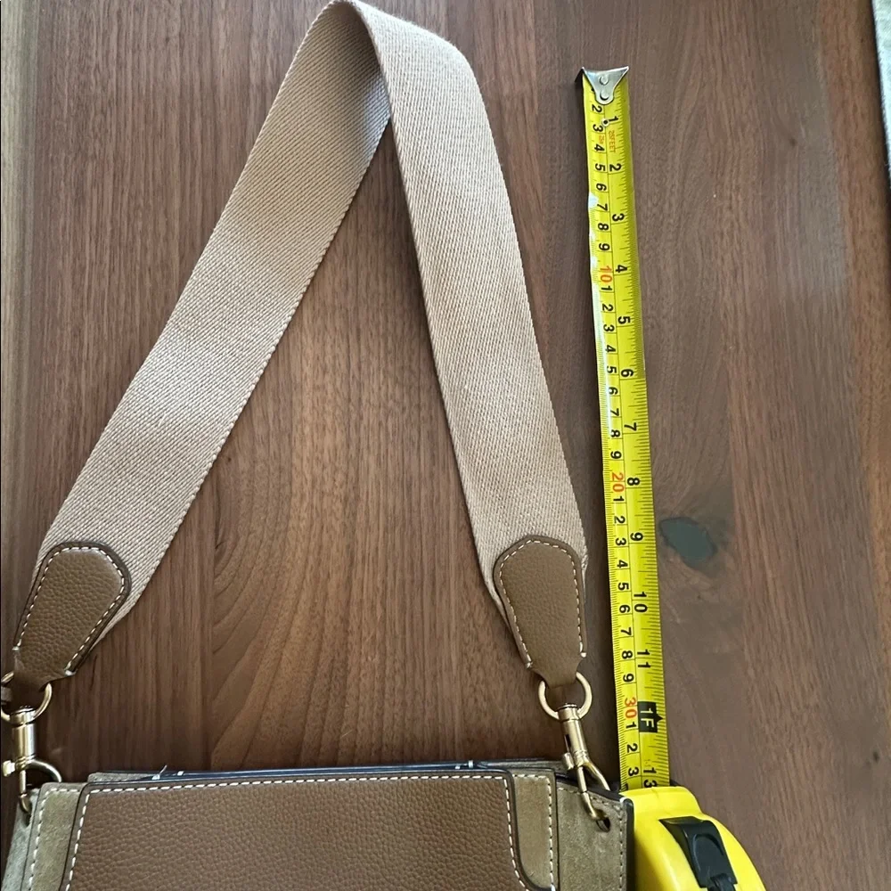 Tory Burch Lee Radziwill Tan and Gold Shoulder/ crossbody bucket Bag - Picture 12 of 16